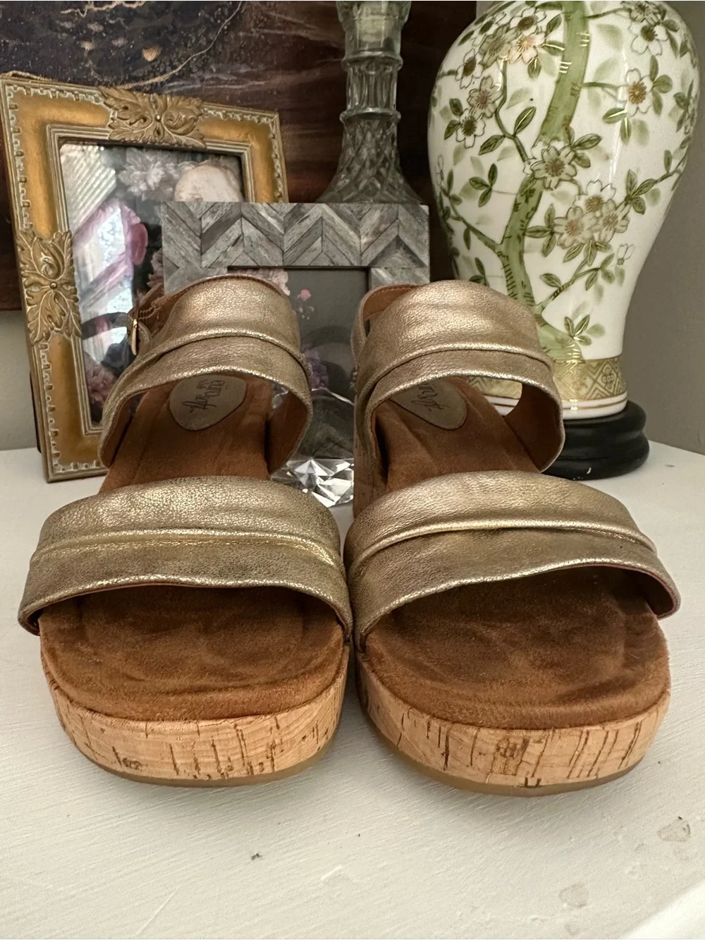 Eurosoft by Sofft Kahley Gold Cork Wedge Sandals Size 7